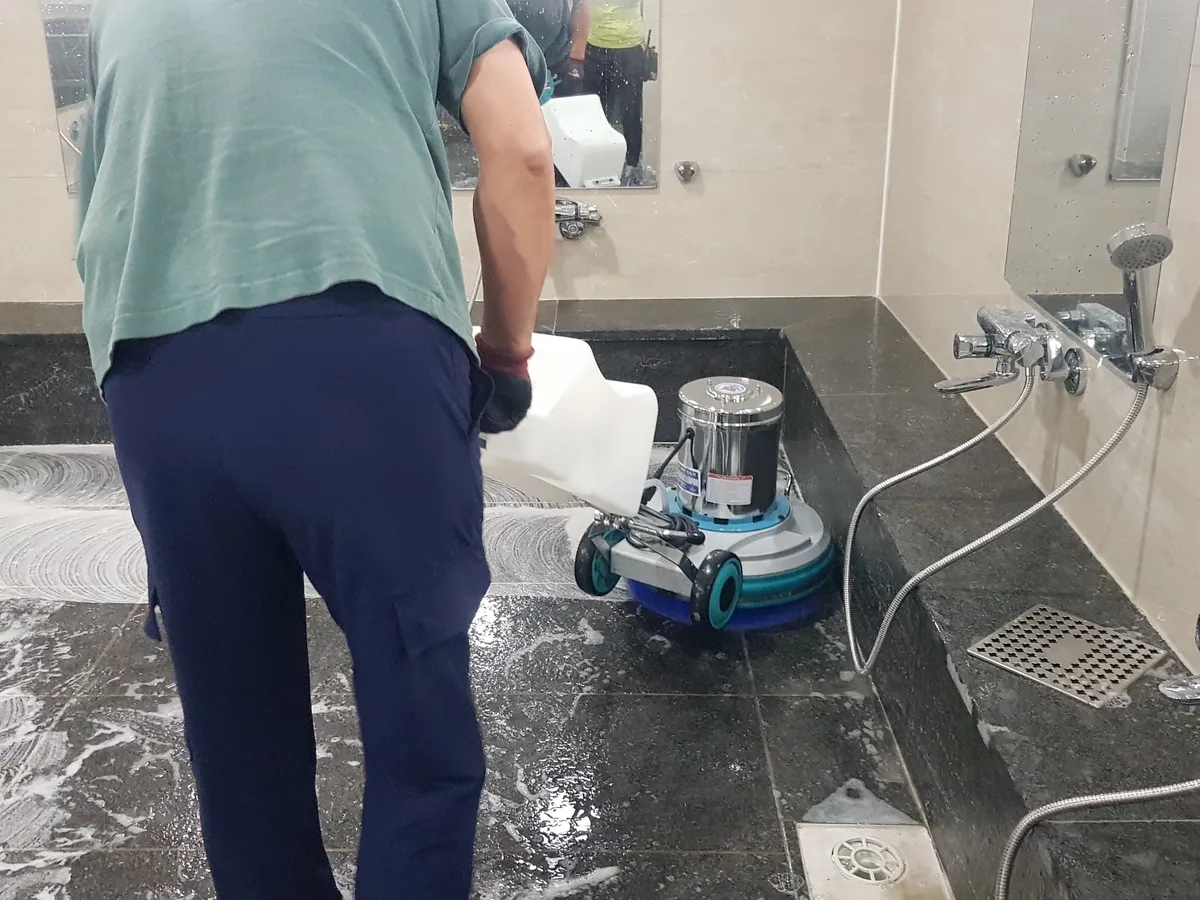 용인시 처인구 백암면 찜질방 수전·샤워기 건식 사우나 위생청소 사례 - 행진크린