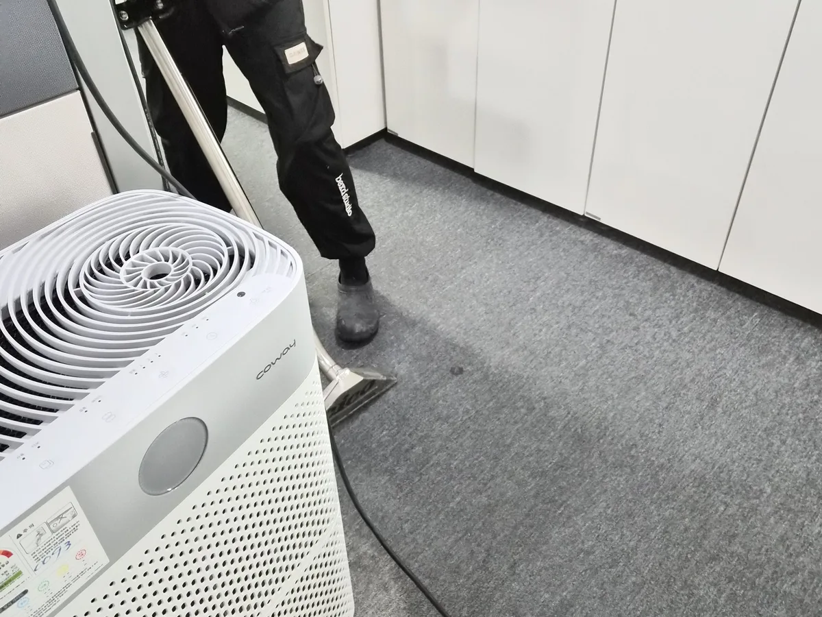 여주시 신진동 사업장 로비·복도 카페트 바닥 위생청소 사례 - 행진크린